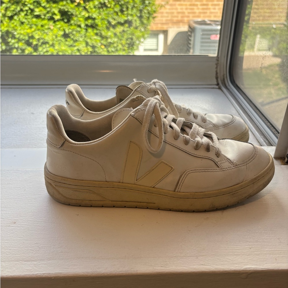 Veja V-10 Sneaker White